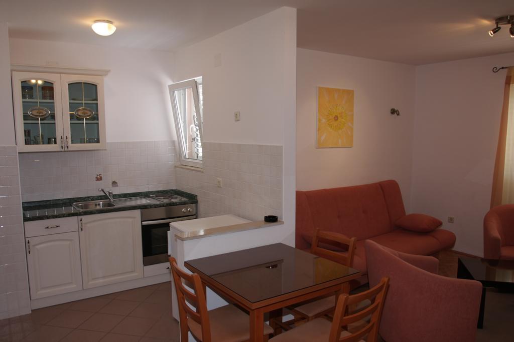 Apartments Ante Makarska Cameră foto